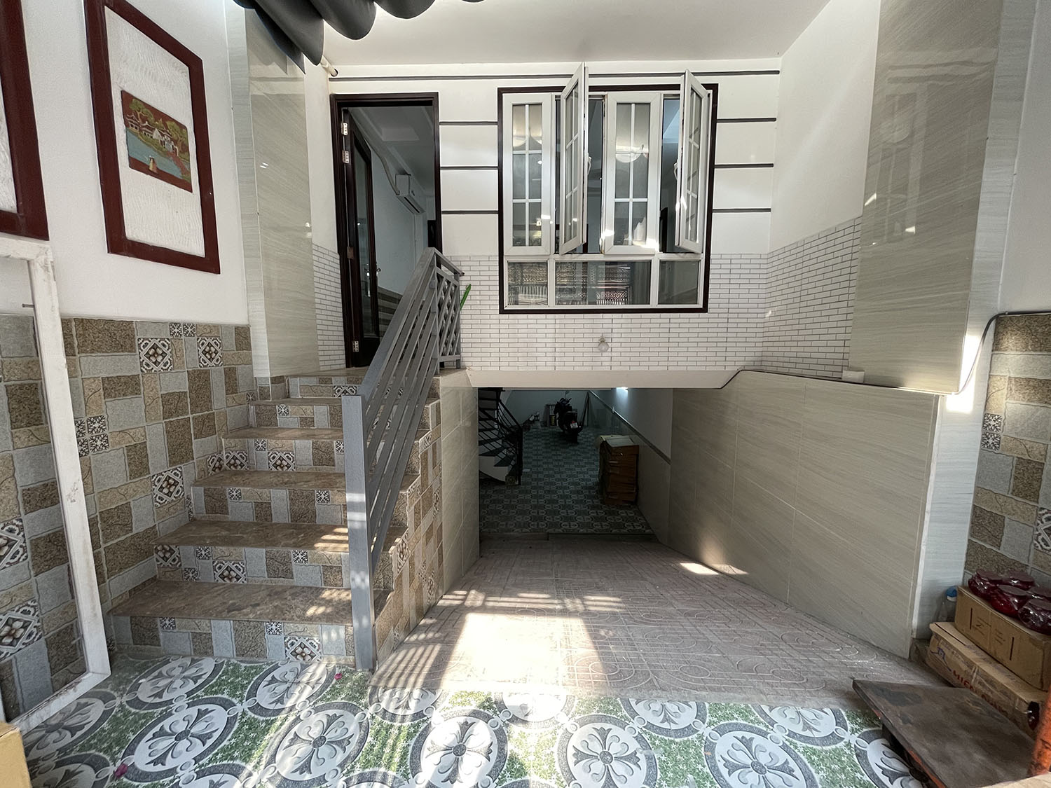 Bán nhà Phạm Cư Lượng Tân Bình Hầm đổ ôtô, 5 lầu, thang máy, khu VIP T.S.Nhất, có HĐ thuê 45tr/th